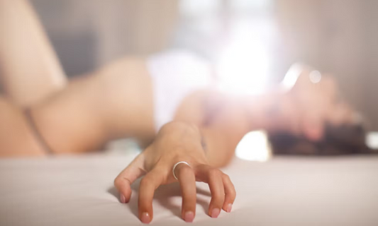A Complete Guide to Delayed Orgasm: Causes, Solutions, and Self-Compassion